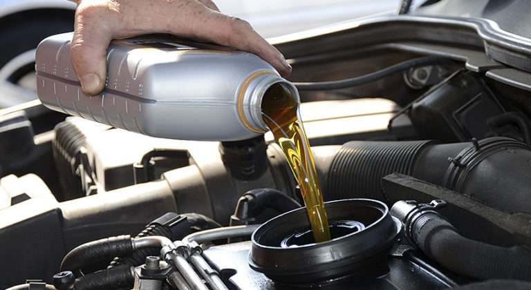 Cómo cambiar el aceite del coche